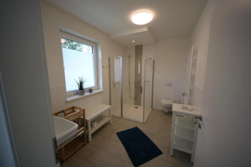 K 100 EG - Ferienwohnung im Erdgeschoss mit großem Garten Röbel Exterior foto